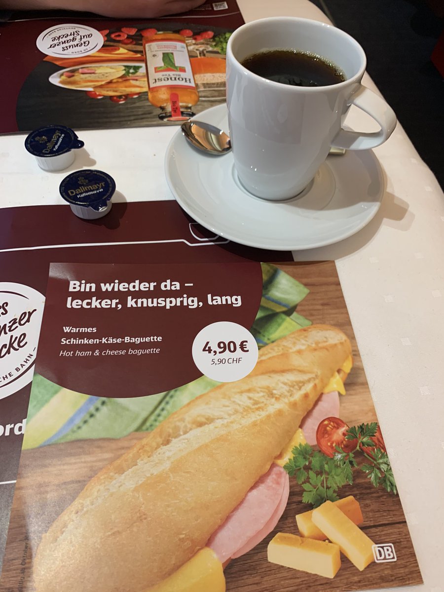 StefanHeimlich's tweet photo. Werbung ist gut, wenn sie Kunden umfassend und wahrheitsgetreu informiert👍
Im #ICE772 gibt’s weder das beworbene Baquette, noch #cappuccino oder ein Halt an Ffm-Flughafen bzw. Ffm Hbf.
Typische Bahnfahrt mit @DB_Bahn 😩 https://t.co/3syU2zeeYF