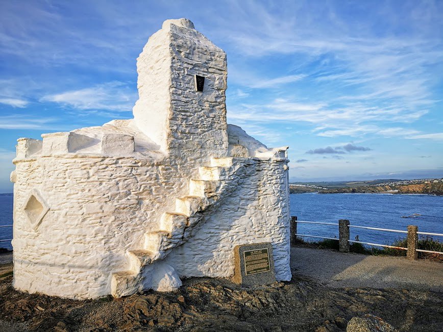 NewquayOf's tweet photo. We can finally announce that Huer’s Hut recieved the most votes as the everyones favourite place in Newquay! Do you have a favourite picture of the hut that you would be willing to share with us? 

Photo credit Mom Photos. 

#FacesofNewquay #Momphotos #Newquay #LoveNewquay https://t.co/9TunFYmPB5