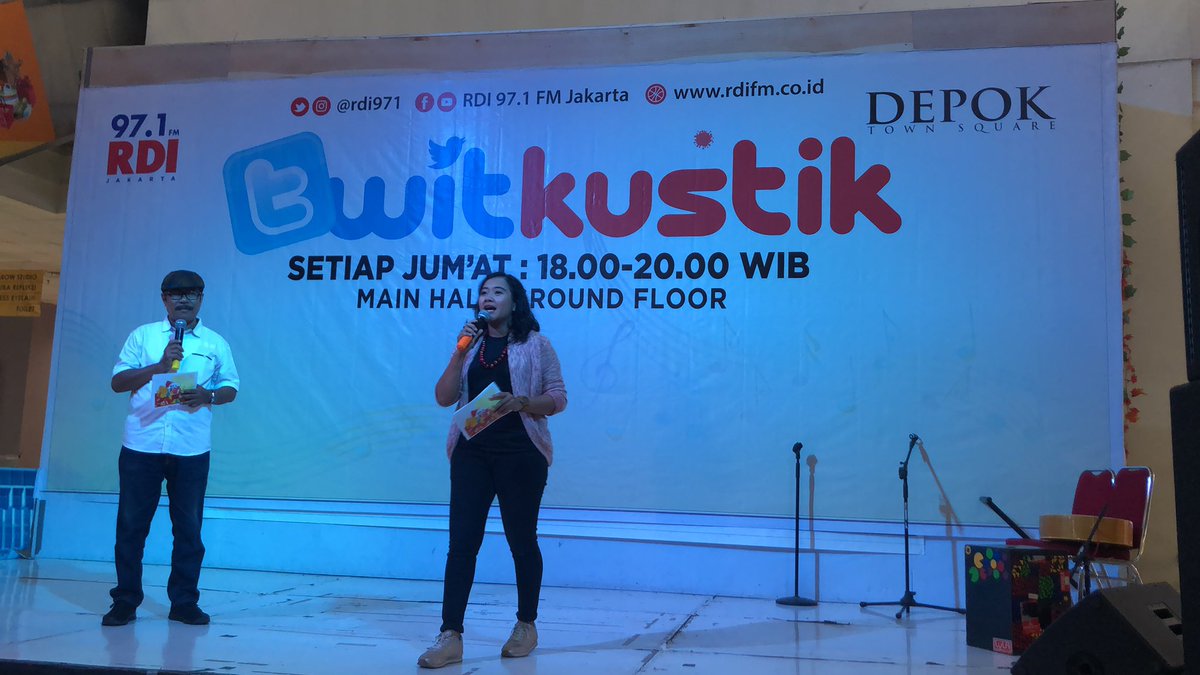 #twitkustik Sobat RDI langsung merapat ke <a href="/DepokTownSquare/">DETOS</a>  kita bergoyang bersama ~