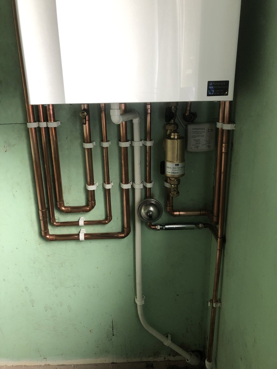 This week we installed another @IdealBoilers Vogue Max 32kw combi boiler &amp; Ideal filter in #Grimsby All complete with a huge 12 year warranty! #GrimsbyisGreat
