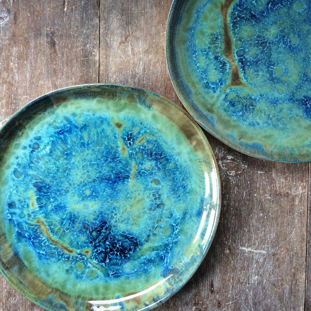 Plates •
#lovepottery #handbuilt  #imperfectlyperfect #ceramics #organic #functionalceramics #unique #tabletop  #blue #green  #ceramicart #plateartist #keramic #contemporaryceramics #ceramicsmagazine #modern #pottery #makers #creative #etsy #instapottery #loveceramics #gxdesigns