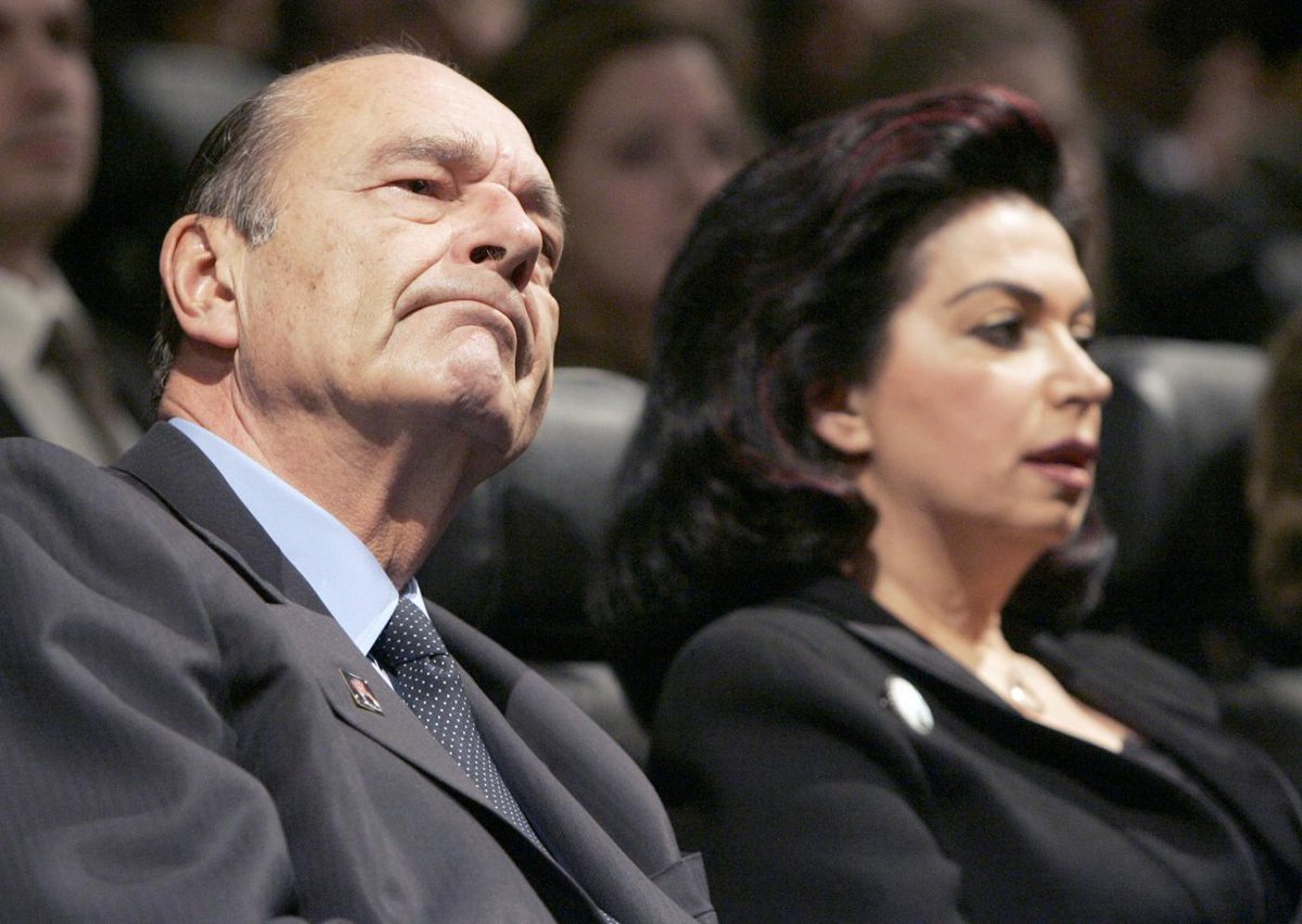 MiddleEastEyeFr's tweet photo. L’histoire se souviendra de Chirac comme d’un dirigeant ayant été proche des aspirations des Arabes. Pourtant, sur l’Irak, la Syrie et le Liban, il n’hésitera jamais à adopter une posture politicienne, surtout quand son intérêt le lui commandera  https://t.co/XEOVUgE3I3 https://t.co/XSYweH7ucd