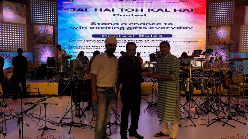 YiTweets's tweet photo. Grand Launch of Yi-W.C.P #JalHaitohKalhai at the Day 1 of the #NamdhariGauravNavratriUtsav(#NGNU) at SS Convention, Shamshabad.
Special Thanks to Mr #DharampalSinghMalhotra
4000+ people gathered 🙏
Together #WeCanWeWill make a difference 🤘
#YiHyderabad #YiTweets https://t.co/jnxb5KoNbD