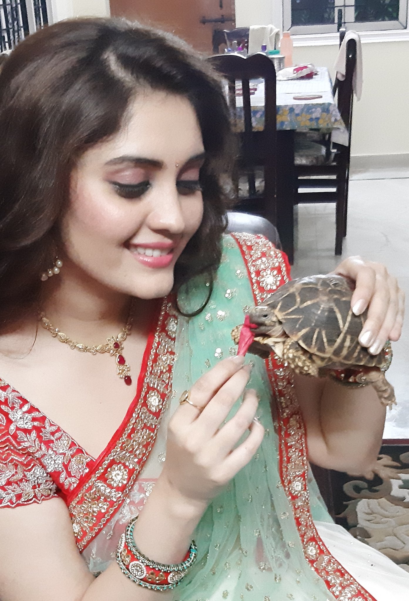 EGBUWvWVAAIAFBe?format=jpg&name=large