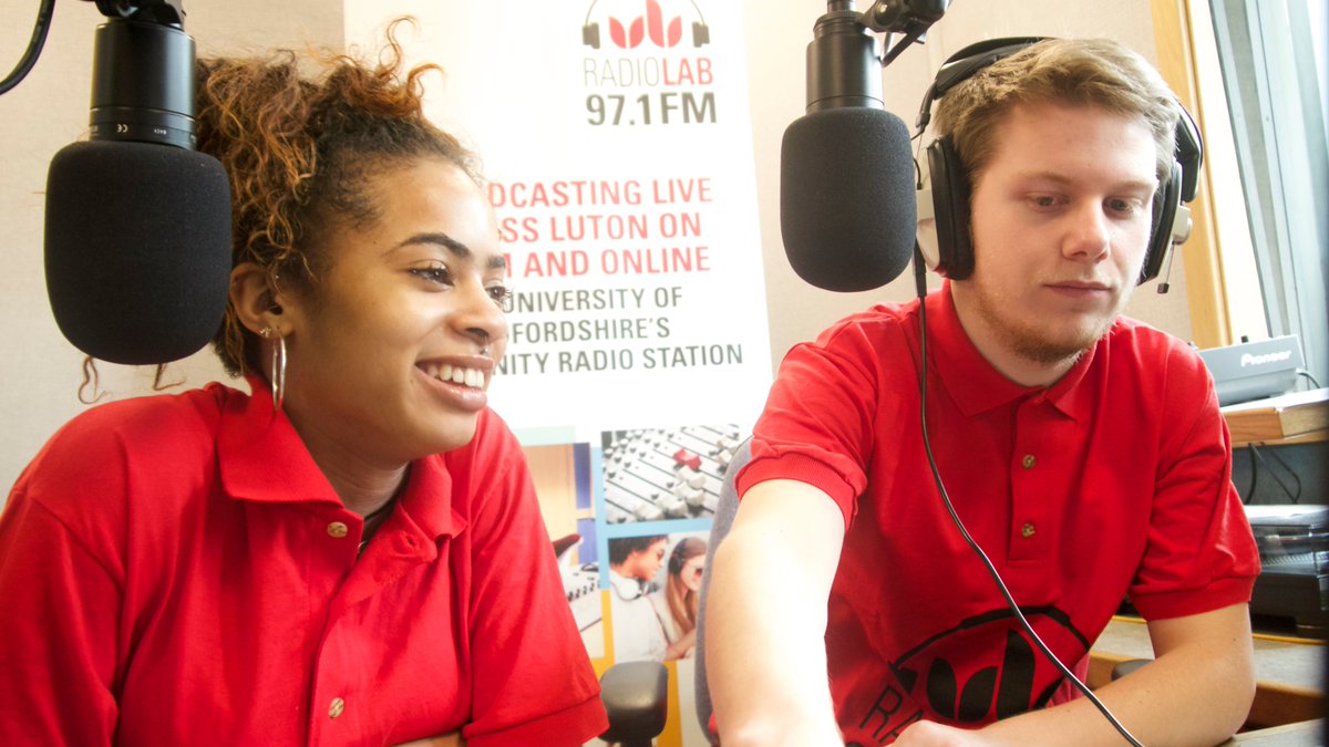 uniofbedsnews's tweet image. Double celebration for @uniofbeds radio station, @RadioLaB971fm, who have received two nominations in the @CommRadioAwards for ‘Speech and Journalism’ and ‘Podcast of the Year’ 📻 #CommunityRadio 

beds.ac.uk/news/2019/octo…