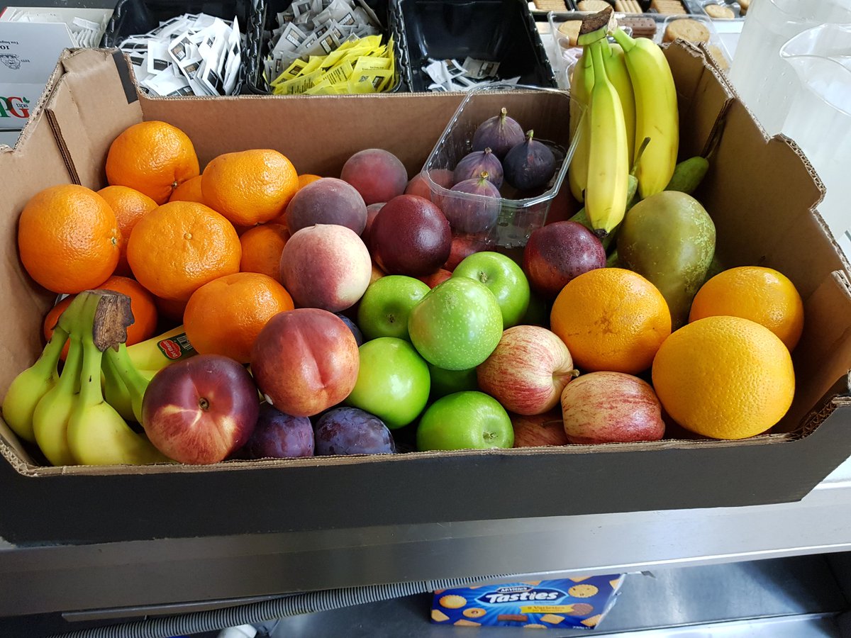 Thanks to the #fruitstall @BHR_hospitals for supplying the fresh fruit for our #healthandwellbeingday #postcancer treatment. Especially good for our first session about #healthy eating