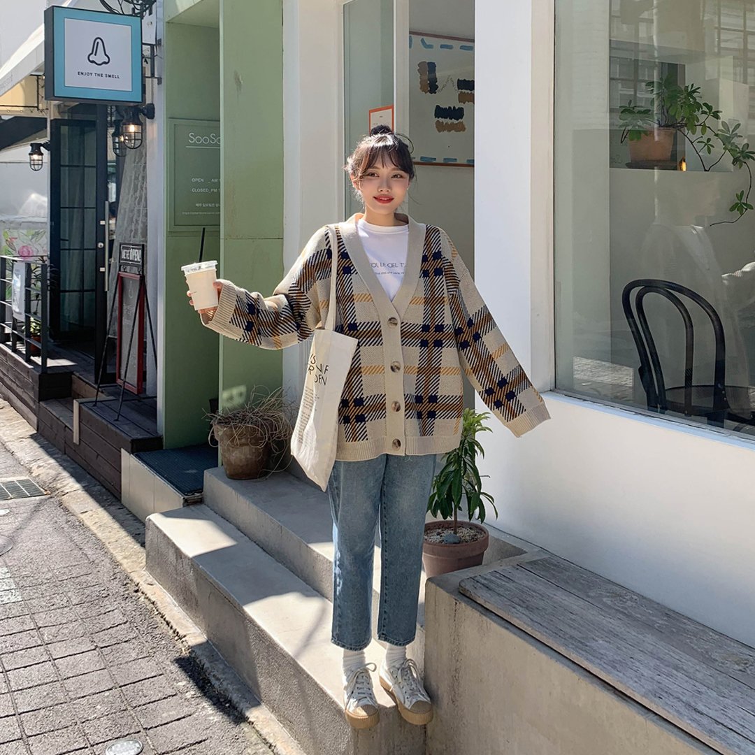 Sona ソナ Twitterren ビンテージチェックカーディガン 大口の袖と大きなボタンがポイントだよ チェックで秋らしさ さらにアップ T Co 9yhnb4kgnt ソニョナラ Sonyunara 韓国通販 韓国ファッション カーディガン チェック オーバーサイズ