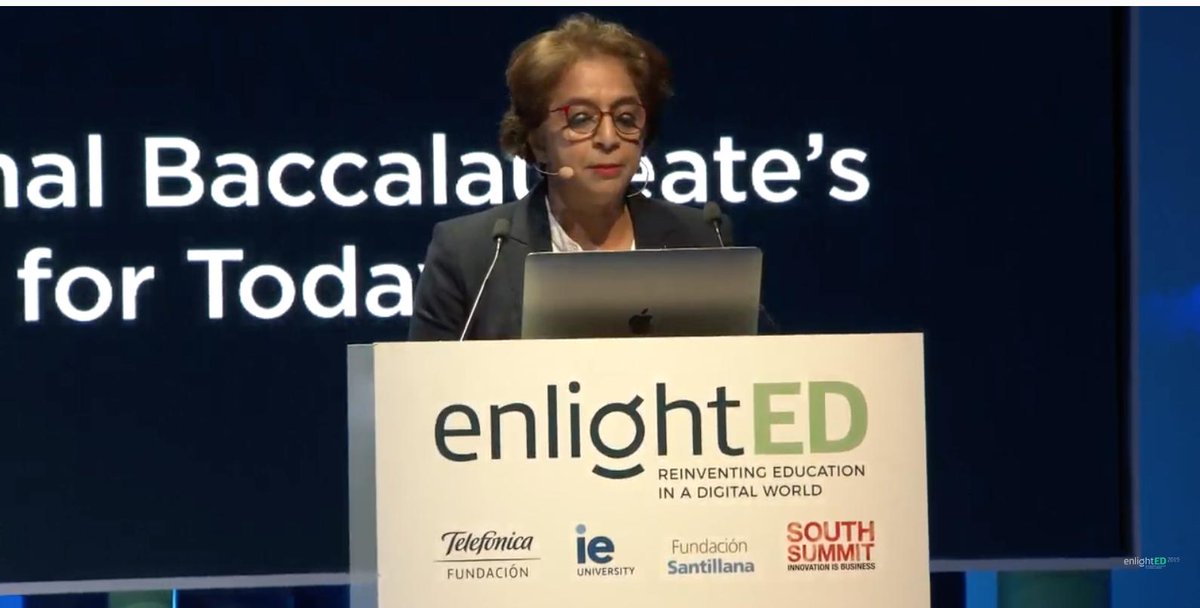 amala_edu's tweet photo. ‘What matters to us as educators is to develop the next wave of humanity who will change our world for the better’ - Dr @siva_kumari of @iborganization  at @enlight_ED #enlightED https://t.co/O8ANhdz53O