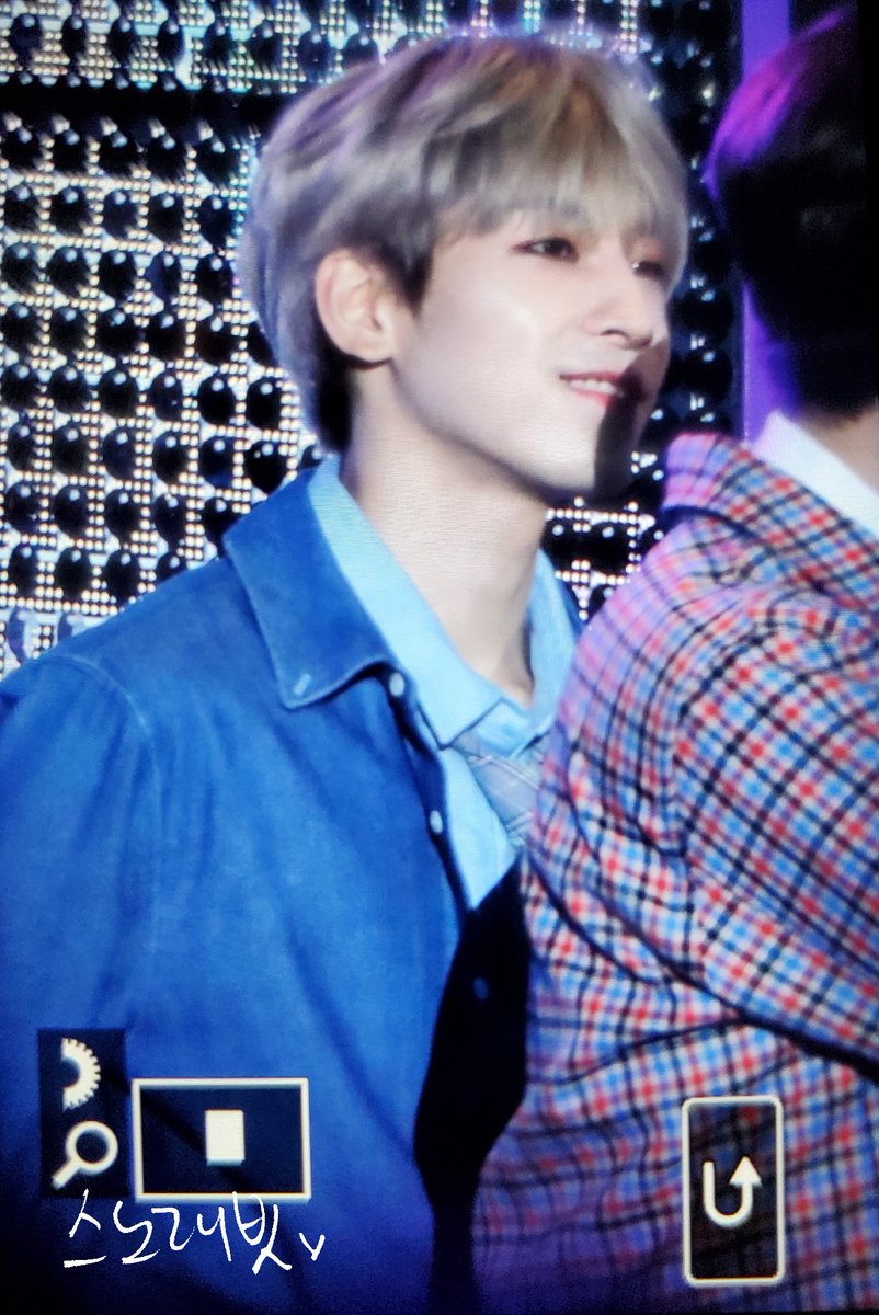 SnowRabbit_ww's tweet photo. 191004 강릉
#WONWOO #원우 #세븐틴 #SEVENTEEN 
@pledis_17 https://t.co/fEQ07Hd6IU