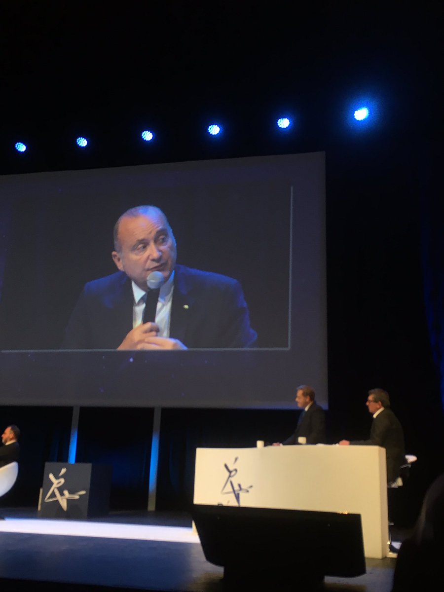 aude_devorges's tweet photo. « Nous avons lancé des services de #Teleconsultation #medicale pour nos clients en 2015 &amp; au sein des @hautsdefrance en signant un partenariat il y a 1 an. 5 millions de personnes bénéficient de ce service, c’est un moyen moderne de mieux soigner les #français » @Jacques2Peretti https://t.co/OmqKySi16d