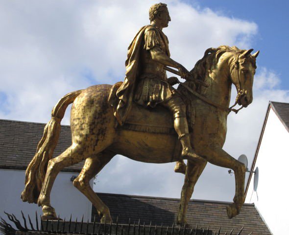HistoryTroupe's tweet image. 4 November is King Billy’s birthday! 

William III was born at the Binnenhof, The Hague, on 4 November 1650.

#History #Hull #HullLegacy #Kingbilly #williamIII #Birthday