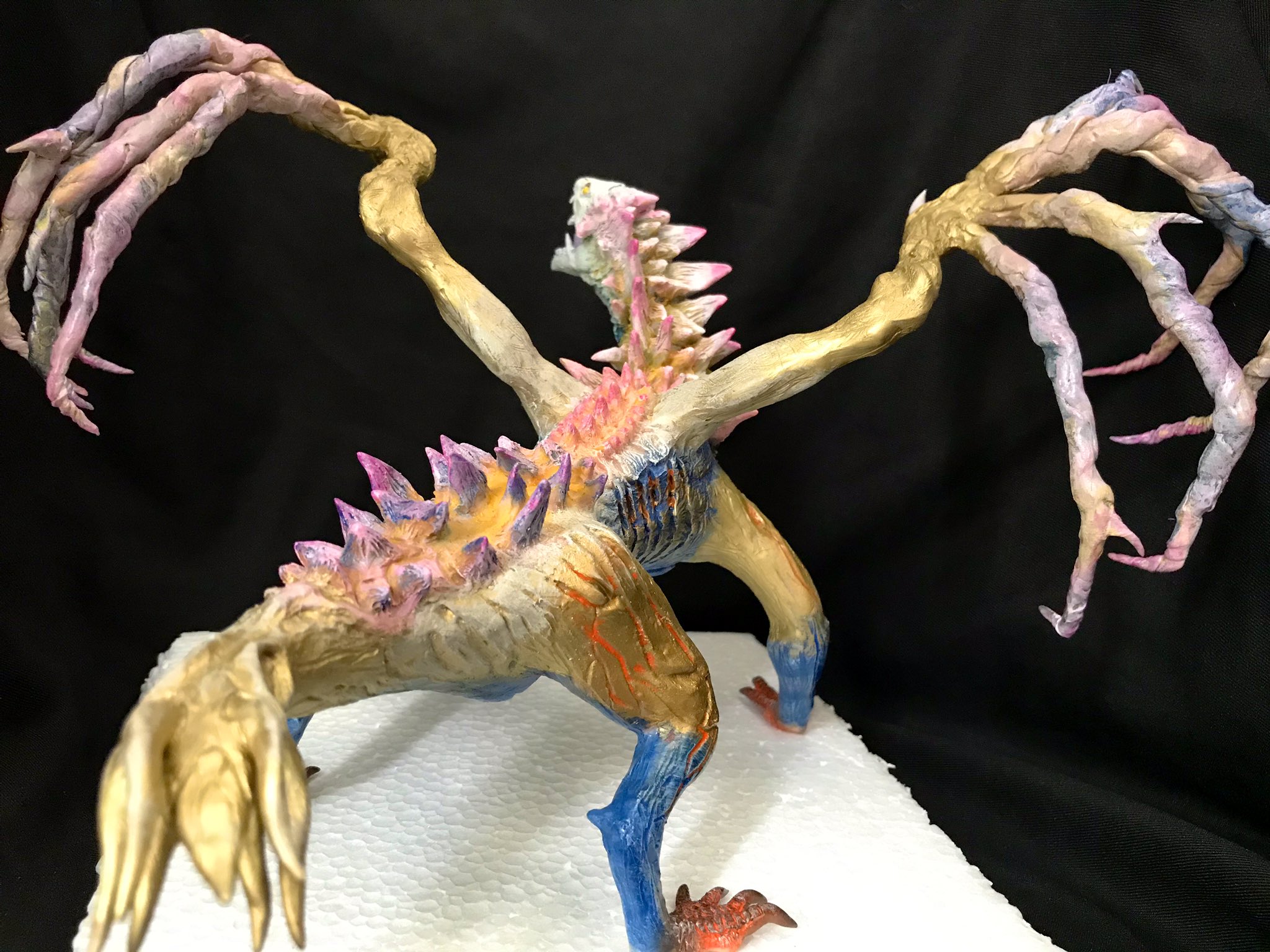 アンイシュワルダ フィギュア