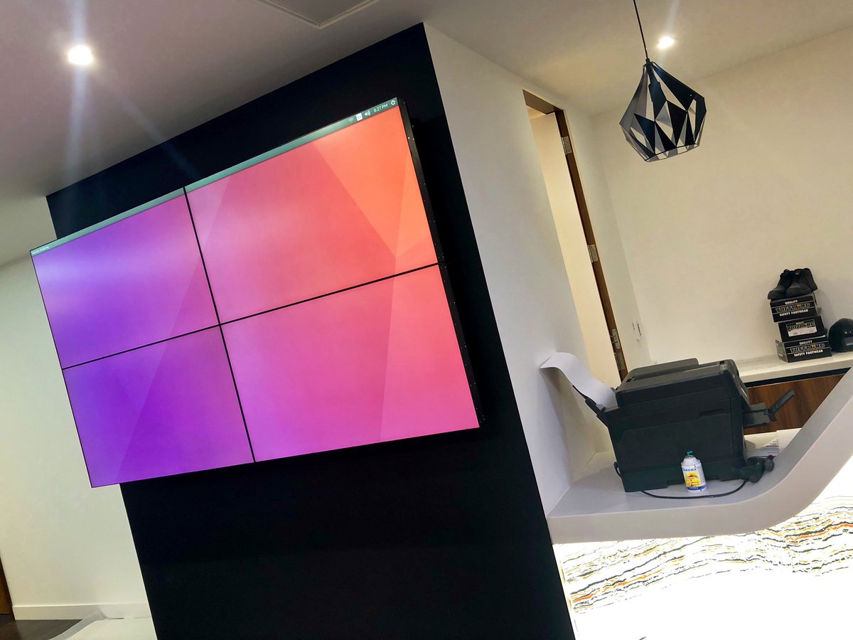 A day to fit, years of experience perfect the craft. #avtweeps #corporateav <a href="/PeerlessAVEU/">Peerless-AV EMEA</a>