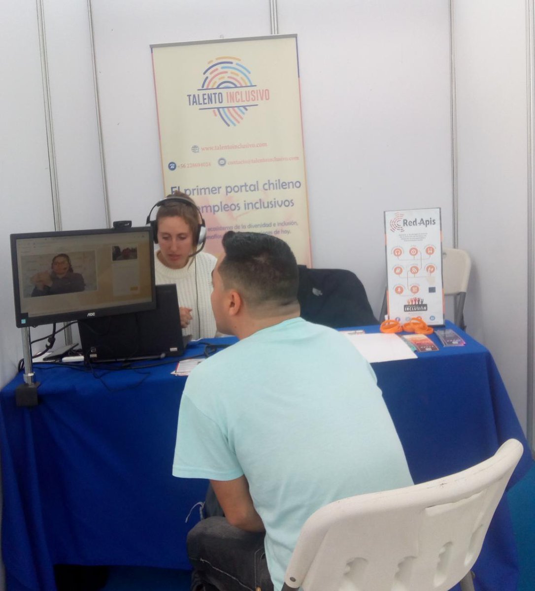 Red_Apis's tweet photo. #RedApis continua presente en la @ExpoInclusion Antofagasta 2019.
.
En el Stand N°1 se encuentra disponible el sistema de video interpretación "Vi-Sor" para que las Personas Sordas puedan comunicarse a través de intérprete de lengua de señas.
.
#inclusionsinbarreras https://t.co/ILPHtXHUBu