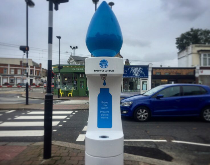 LDN_environment's tweet photo. 💧The #RefillRevolution has arrived in Waltham Forest! The latest drinking fountain installed through our project with @ThamesWater was unveiled in #HighamsPark today.

And new additions are coming soon to Highbury &amp; Islington and Abbey Wood stations. https://t.co/UZV8U0qRKW https://t.co/ywBKWu9fid