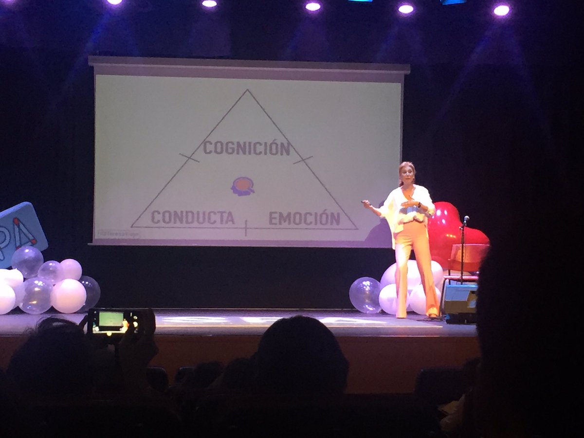 AlmaMB4's tweet photo. “No aprendemos si no hay emoción “@TeresaViejo #SpaEducacion @Adealar_ @ejruizgarcia @CriPeCu1 @ToiSerranoRome1 @CotoYcm @CarmelitasSF https://t.co/8WeFKx5Ppx