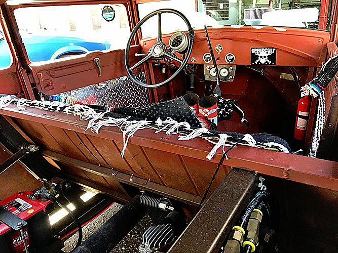 #customers 32 Model A #ratrod, we added a #built #Olds 350, numerous #custom and #airbag #suspension #setup.  Let us build yours, call 954-270-0544
#hotrod #customcars #streetrod #ModelA #32ford #ford #ratrods #hotrods #speed #cool #Friday #Retro #carporn #cars #Rust #ratlook