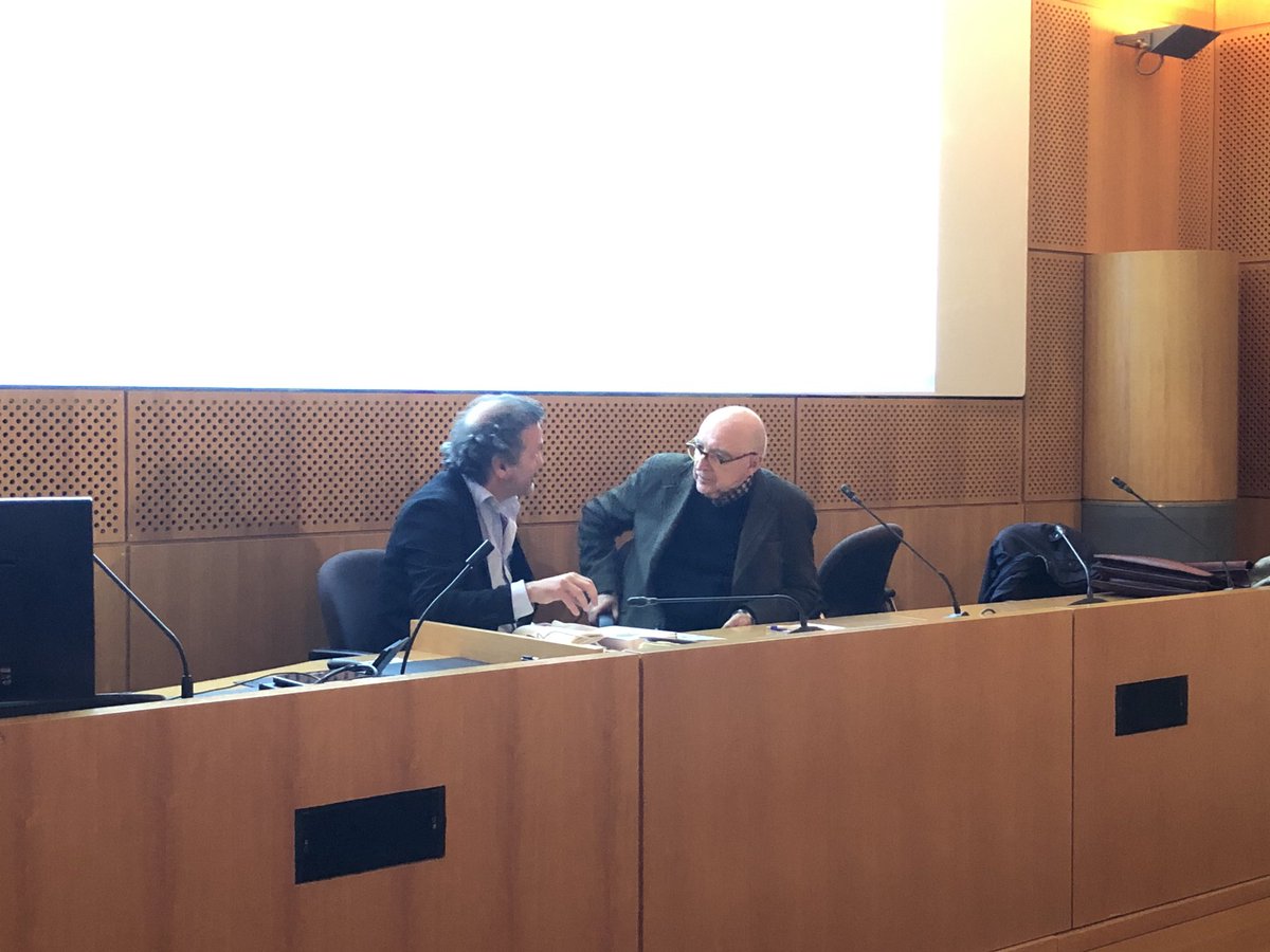 EcoleduLouvre's tweet photo. Rentrée des 3e cycle de l’Ecole du Louvre en présence de Roland Recht @unistra #USIAS #3ecycle #doctorants https://t.co/k9NiPEY8wZ