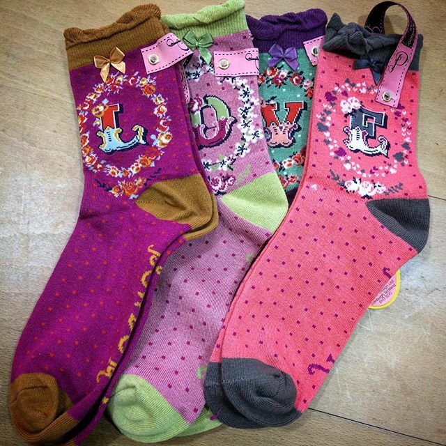 Lots of A-Z alphabet socks back in stock in assorted colours although we had to cheat and use a D to spell love as we’ve gone and sold out of O #alphabetsocks #initialsocks #ladiessocks #onebrowncowlife #amesbury ift.tt/2OjDJhn