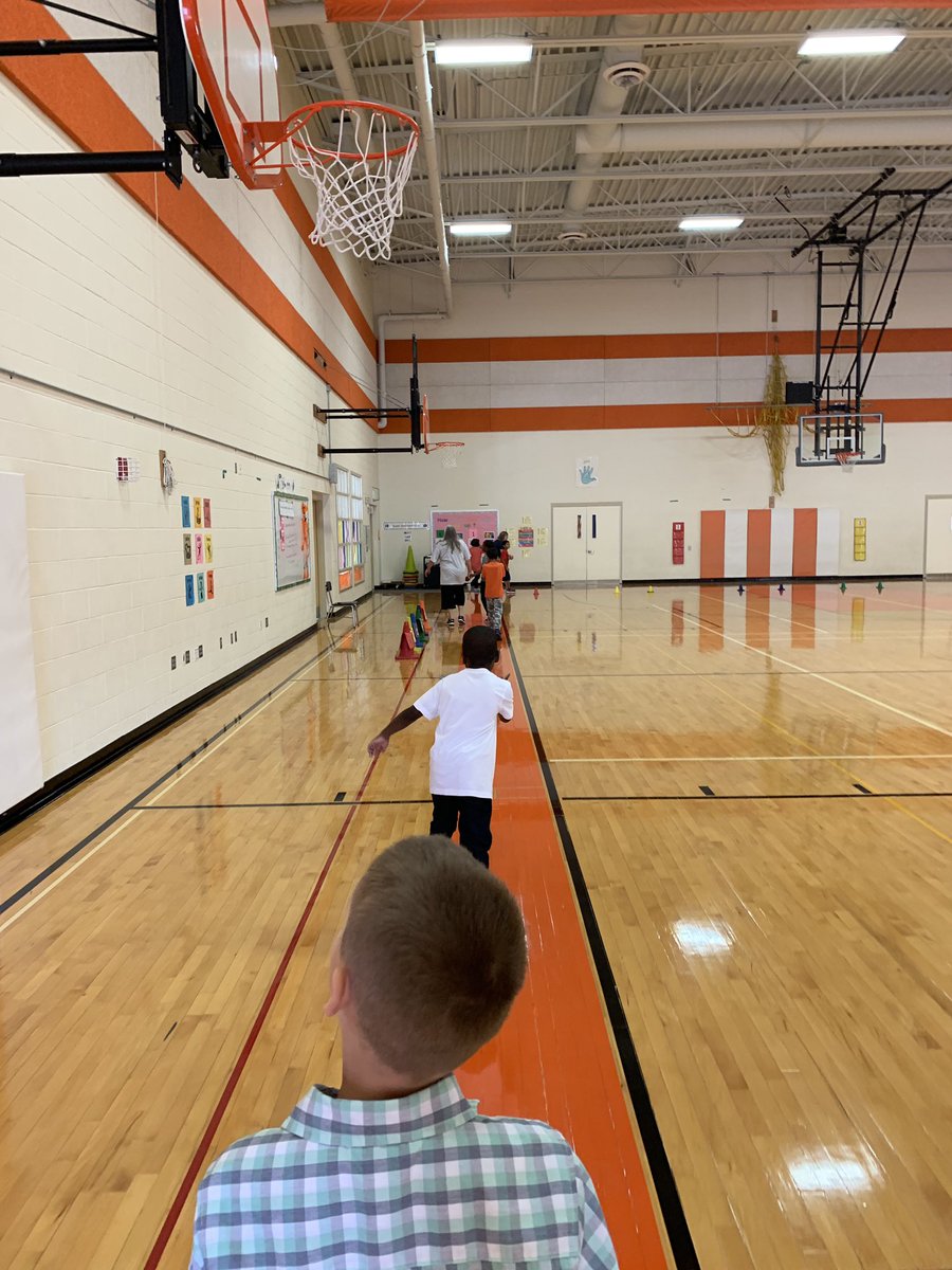 FCPSAdaptedPE's tweet photo. Routine, routine, routine! That’s what it’s all about for our #specializedprograms. Yoga, Color cube & color identification, Baby Shark, Walking. #routines #adaptedpe #challenges @FCPS_ElemHPE https://t.co/gz2GzdyrvA