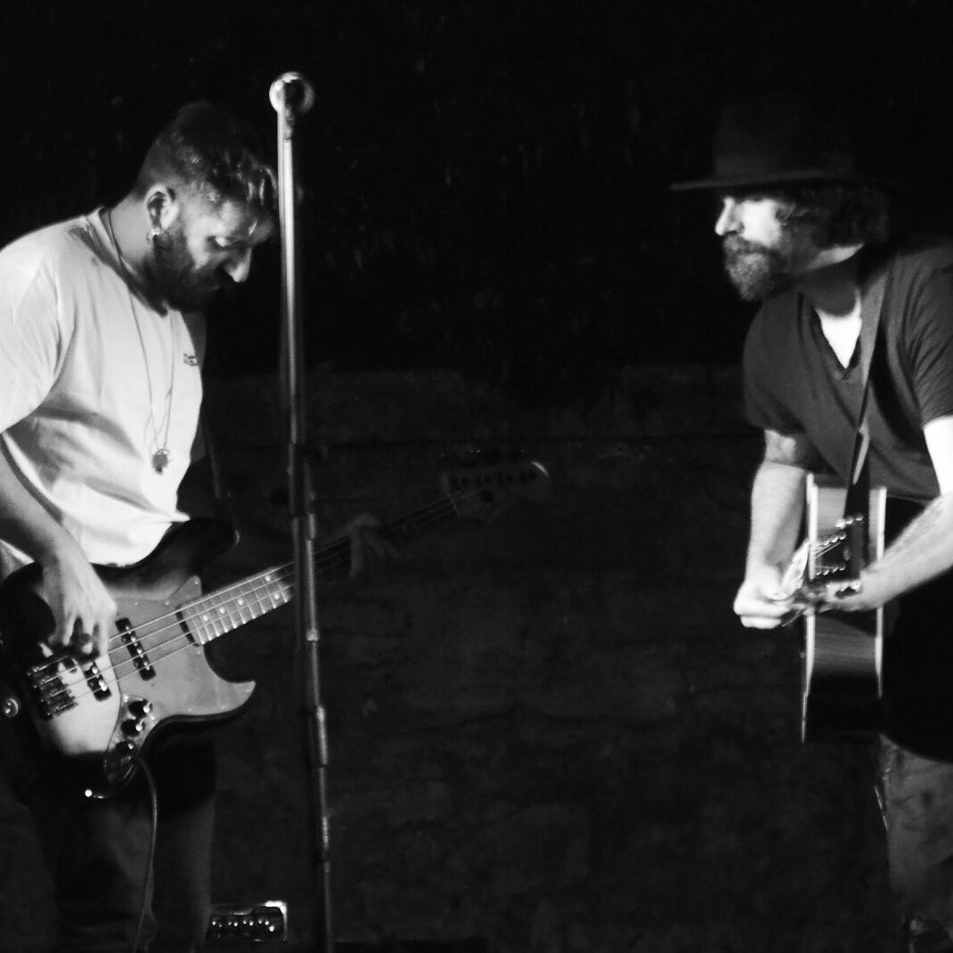 drumsandaguitar's tweet photo. Me and my dude Angelo in the moment
Love playing with these guys 🧡
#americanamusic #sameoldstrangers #rootsrock #singersongwriter #nicholasjohnson https://t.co/F389x1ZDvD