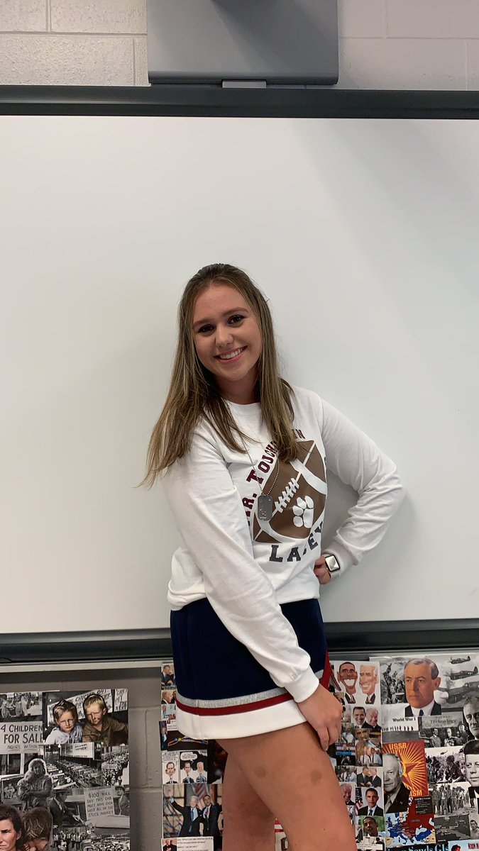 LTHS Leadership Academy of Humanities tweet media