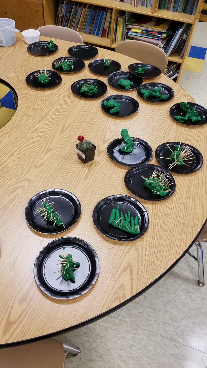 dardis_school25's tweet photo. My students at #25 school making cactus plants to incorporate our speech sound cycle initial k and our science unit on plants. They came out great! @RCSDsch25 #mightymustangs25 #RCSDOneFamily #RCSDroctogether https://t.co/i9HDoknV8n