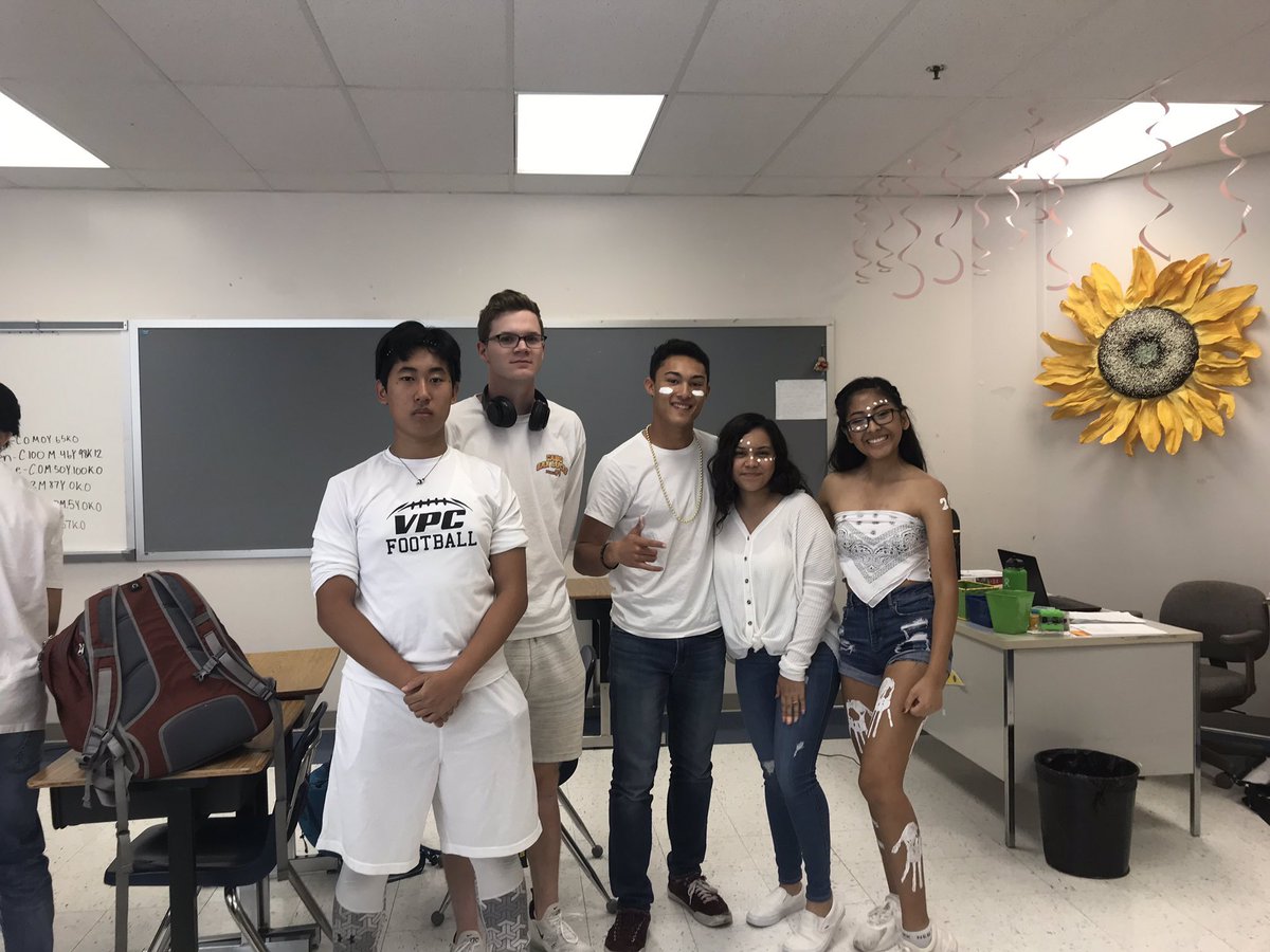 PixelFish416's tweet photo. #lancerspirit20 https://t.co/yvZZuD9f3n