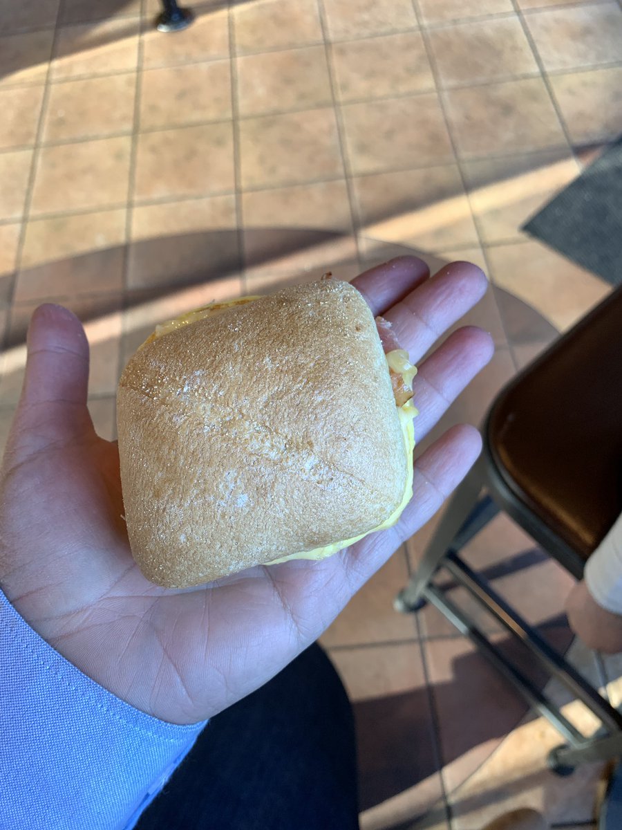 nannyduchess's tweet photo. REALLY, Starbucks?! Like we wouldn’t notice that your breakfast sandwiches are legit HALF the size they used to be? But sure, charge the same! 🤬🤬 #StarbucksFail https://t.co/0QeHSoSYzv