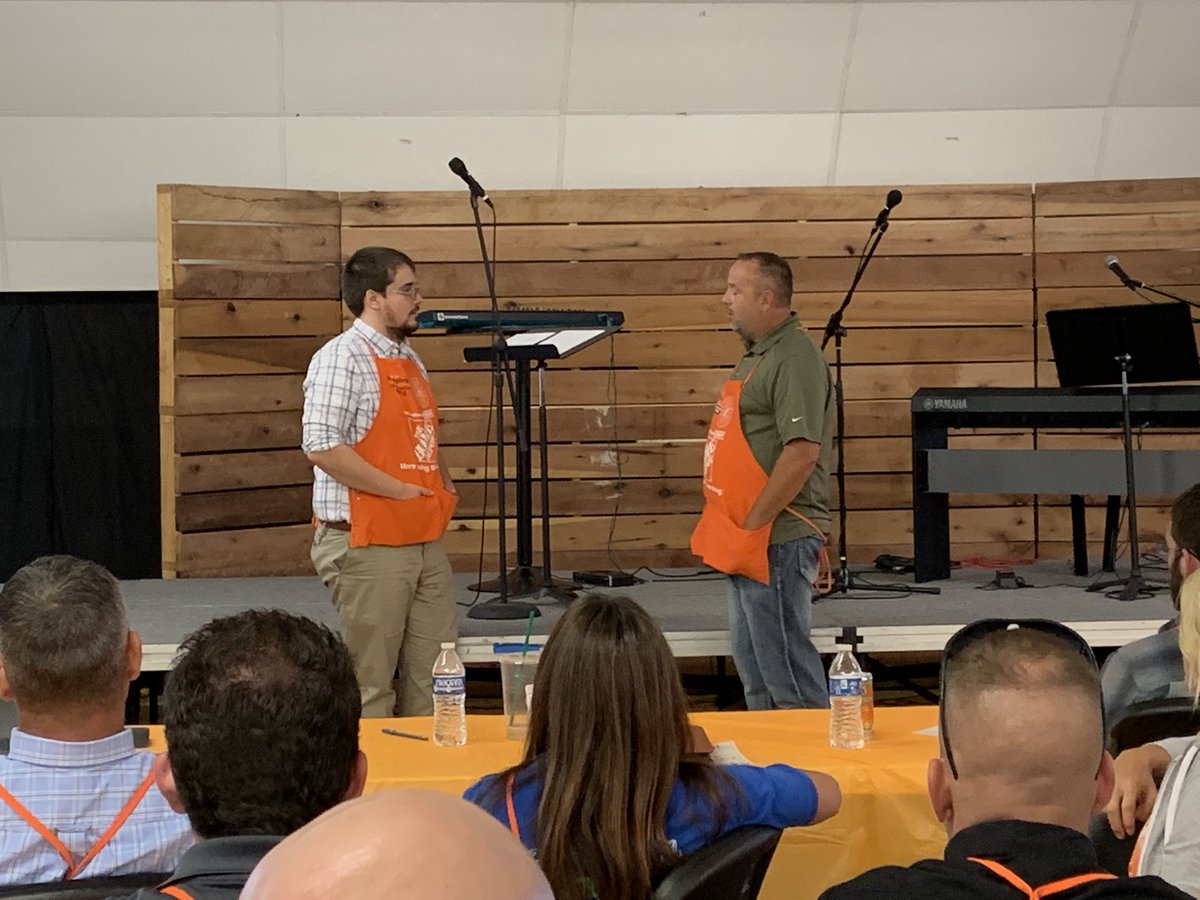 linda7664's tweet photo. Role playing difficult conversations. Great job team!!!! @kelly_broyles @GardnerD187 #LEADIN2019 https://t.co/H7ivfYk8d9