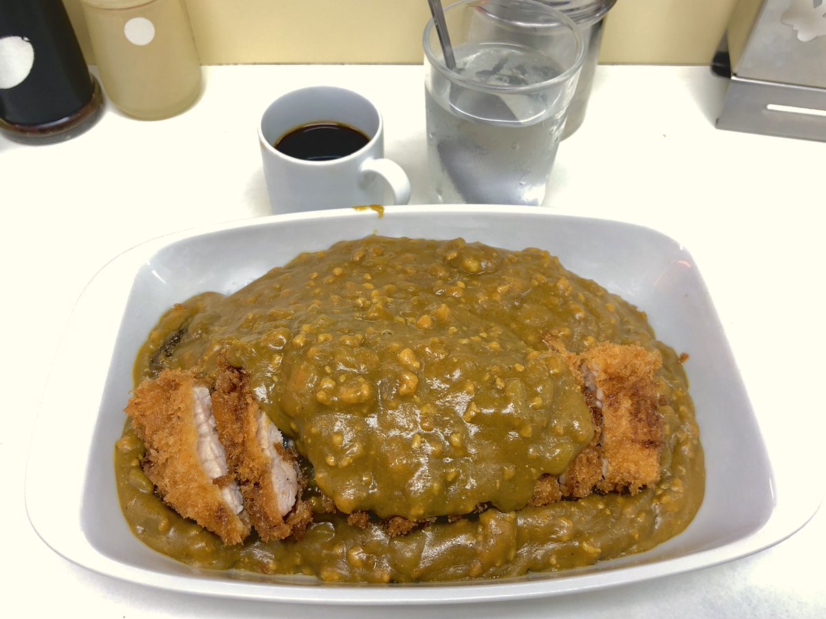 神保町 まんてん 安い 早い お腹いっぱい 学生街のカレー屋さんといった印象 め 平川哲生のイラスト