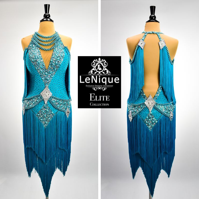 LeNiqueLA's tweet photo. "She's the kind of queen that knows her crown isn't on her head but in her soul" –Adrian Michael

LLD-19126
Size: L

#lenique #leniquedancewear #queen #fashion #dresses #powerful #designer #ballroomdance #dancewear #handmade #crystal #Swarovski #beautiful #dress #losangeles #usa https://t.co/fbsKbm9itz