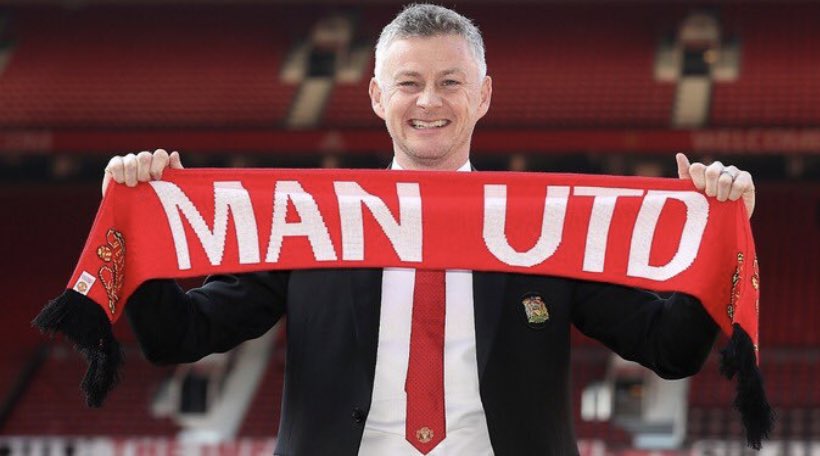 United4fans's tweet image. Retweet if you still this support this man  #MUFC