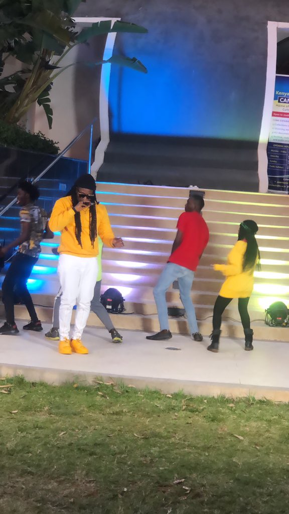 FAMUSIQ's tweet photo. S/O @sylva254 for the platform #TopInAfrica @kutvkenya  🙏🏾....  #mediatour #kenya #fa2theworld #dotmusic #Zo!!!!! https://t.co/hbQlDc8jWA
