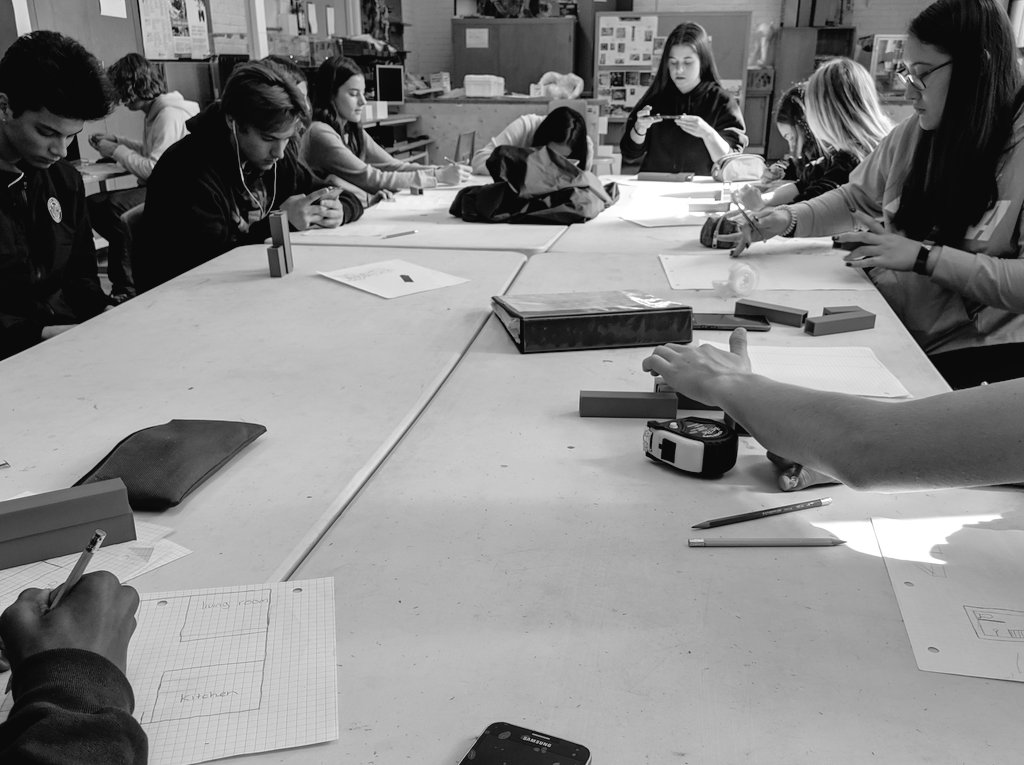 BuildingEDU's tweet photo. #NorthernSS Grade 11 #Architecture #students hard at work designing #shippingcontainerhomes. Students using #3DPrinted #Massingmodels to create #concepts. @MakerEdTO @makerbot @DaleatSKYLARK @Ms_J_Pearson @PrincipalNSS @tdsb @TDSB_STEM https://t.co/xx7sE3m54A