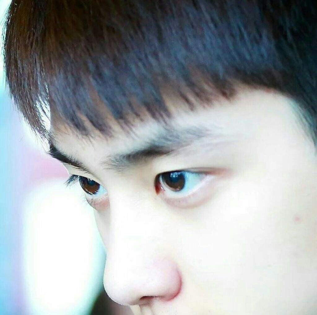 *•.¸♡ 𝐃-𝟒𝟕𝟗 ♡¸.•*Stupid me forgot the time again I am so inlove with those brown eyes  #도경수  #디오  @weareoneEXO