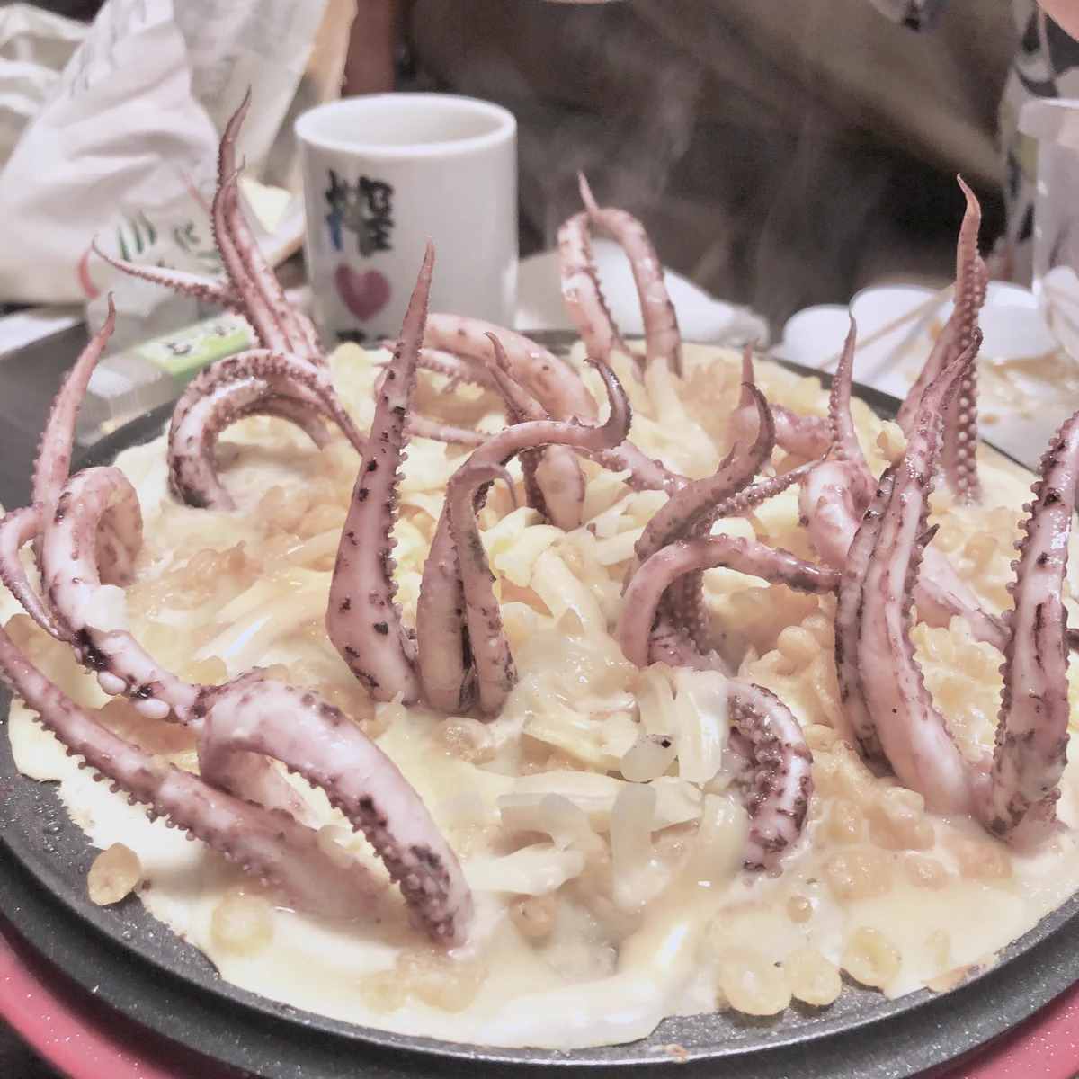たこ焼きのタコがでかすぎた結果？怖い物体ができたwww