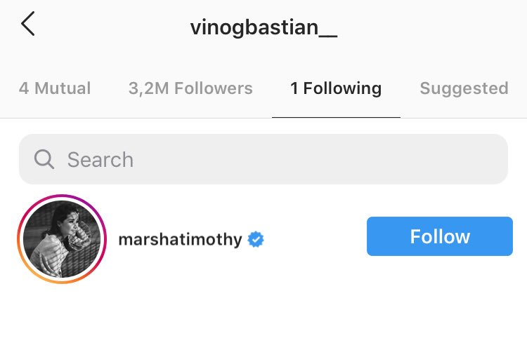 mahasiswikupu2's tweet image. Vino G. Bastian followers 3 juta, followingnya 1, istrinya doang. Ya Allah ini level bucin yg aku inginkan