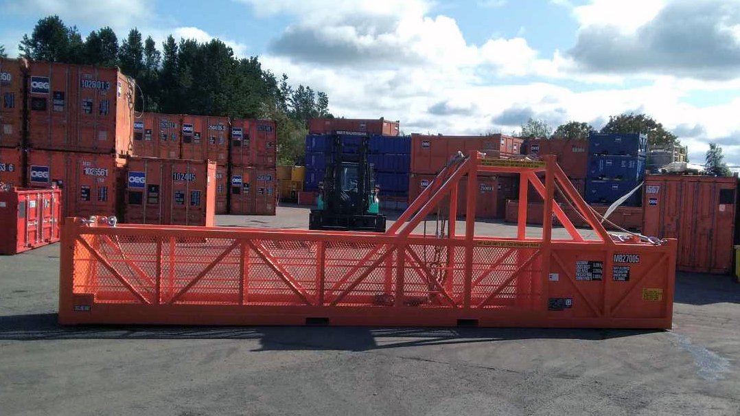 OEG_EnergyGroup's tweet photo. The OEG team recently delivered a 27ft Maintenance Basket to an #offshoredrilling contractor, ready to go to work in the UKCS.  Keeps personnel safe during routine maintenance and inspection of #offshore installations. https://t.co/cjqjO1puf0  #dnv271 #iso10855 #basket #oilandgas https://t.co/oTQR6XkXA6