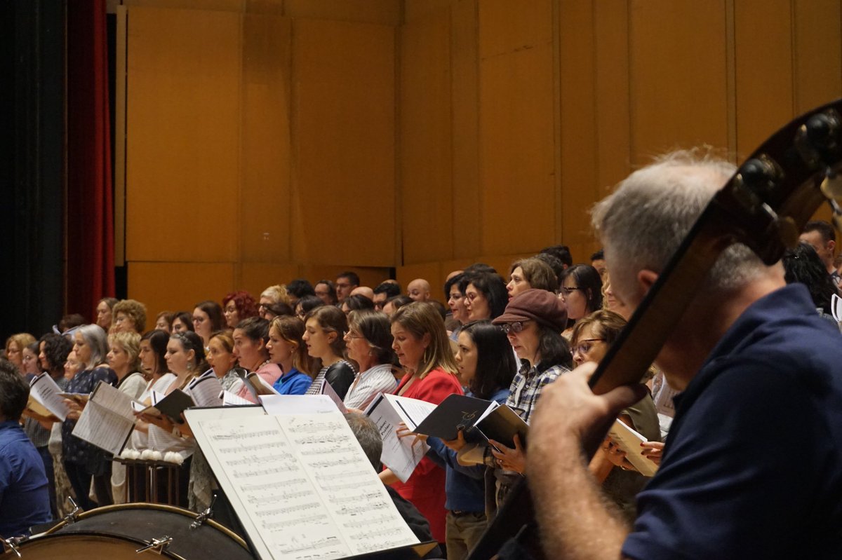 OSGgalicia's tweet photo. Tenemos a #saintsaëns #stravinski #ravel y #Groba compartiendo @PalacioOpera @DeltaSierra_1 y @OSGgalicia con @jmothecellist como artista invitado y nuestro querido #CoroOSG Ya solo nos faltas tú en los concietos de hoy y mañana. https://t.co/D3dYhCUX3Z