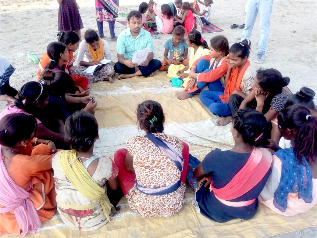 abhiyatri8's tweet image. Organised a Pilot Theatre Workshop with Young Girls and their first Community Performance at Slum in Mansarovar! Acknowledgement to all the 25 Participants, Community members, Colleagues, Humana People to People India, @FordFoundation @IIEglobal #IFPAward #Homelessproject