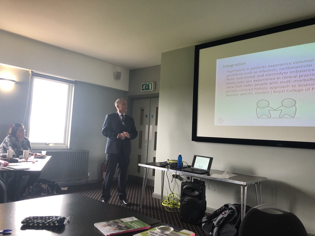 Hearing about frailty innovation from Senior Advanced Nurse Practitioner, Mike Groden
<a href="/CombinedNHS/">CombinedNHS</a> <a href="/betterageing/">Amit Arora</a> <a href="/BeckyChubb1/">Becky Chubb 💙</a> <a href="/michael_groden/">Michael Groden 🏳️‍🌈</a> @deborah_scragg