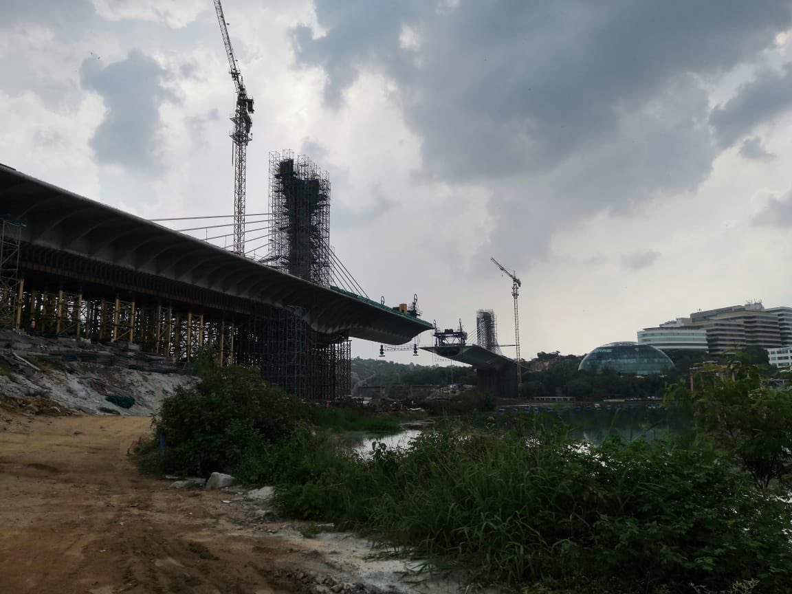 Commendable feet achieved at Durgam Cheruvu Bridge, the project is witnessing the Segment lifting from both the Pylons of Main Bridge, which is crashing Erection timeline to 2 days on an average for Segments. <a href="/KTRTRS/">#RAMpage</a> <a href="/arvindkumar_ias/">Arvind Kumar</a> <a href="/CommissionrGHMC/">Commissioner GHMC</a> <a href="/bonthurammohan/">Dr. Bonthu Rammohan</a>