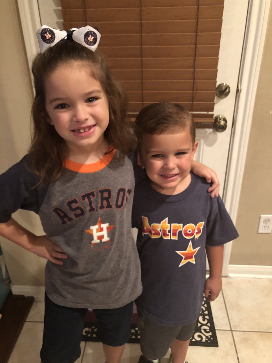 lpless755's tweet photo. Letβs go @astros!! #takeitback @abc13houston #abceyewitness #takeitback https://t.co/p8ajJczQTS