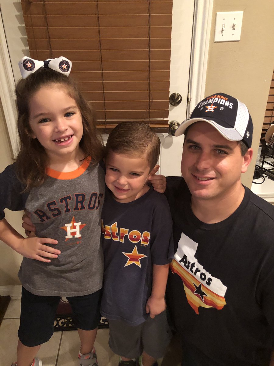 lpless755's tweet photo. Letβs go @astros!! #takeitback @abc13houston #abceyewitness #takeitback https://t.co/p8ajJczQTS