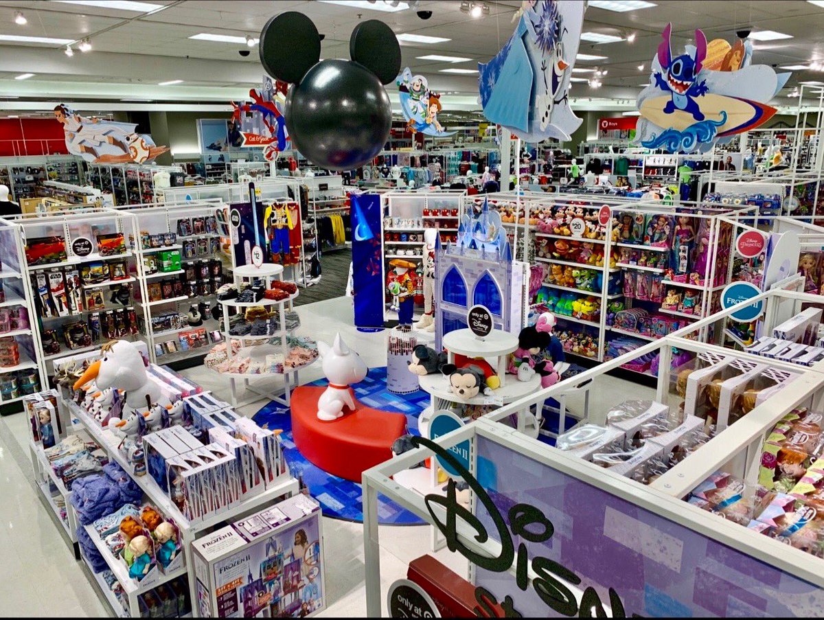 MDoll76439053's tweet image. Come see the #magic happening at your #clearwaterTarget store! ✨@Disney store now open! #disneystore #frozen2 #starwars @target @VisualMiami @CCasarez1 @aldenkooken @alkanaan2209 @DrzymalaStephen