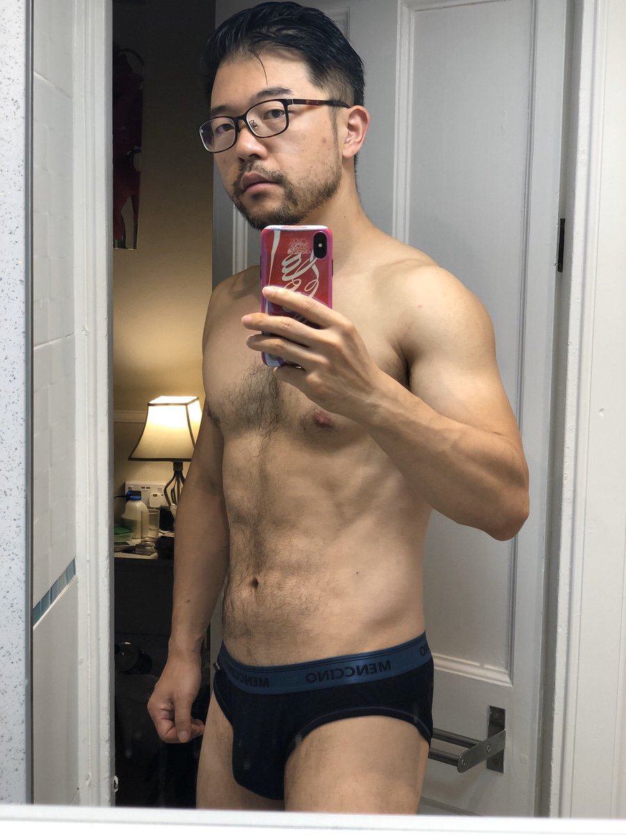 Hi there, come to my room