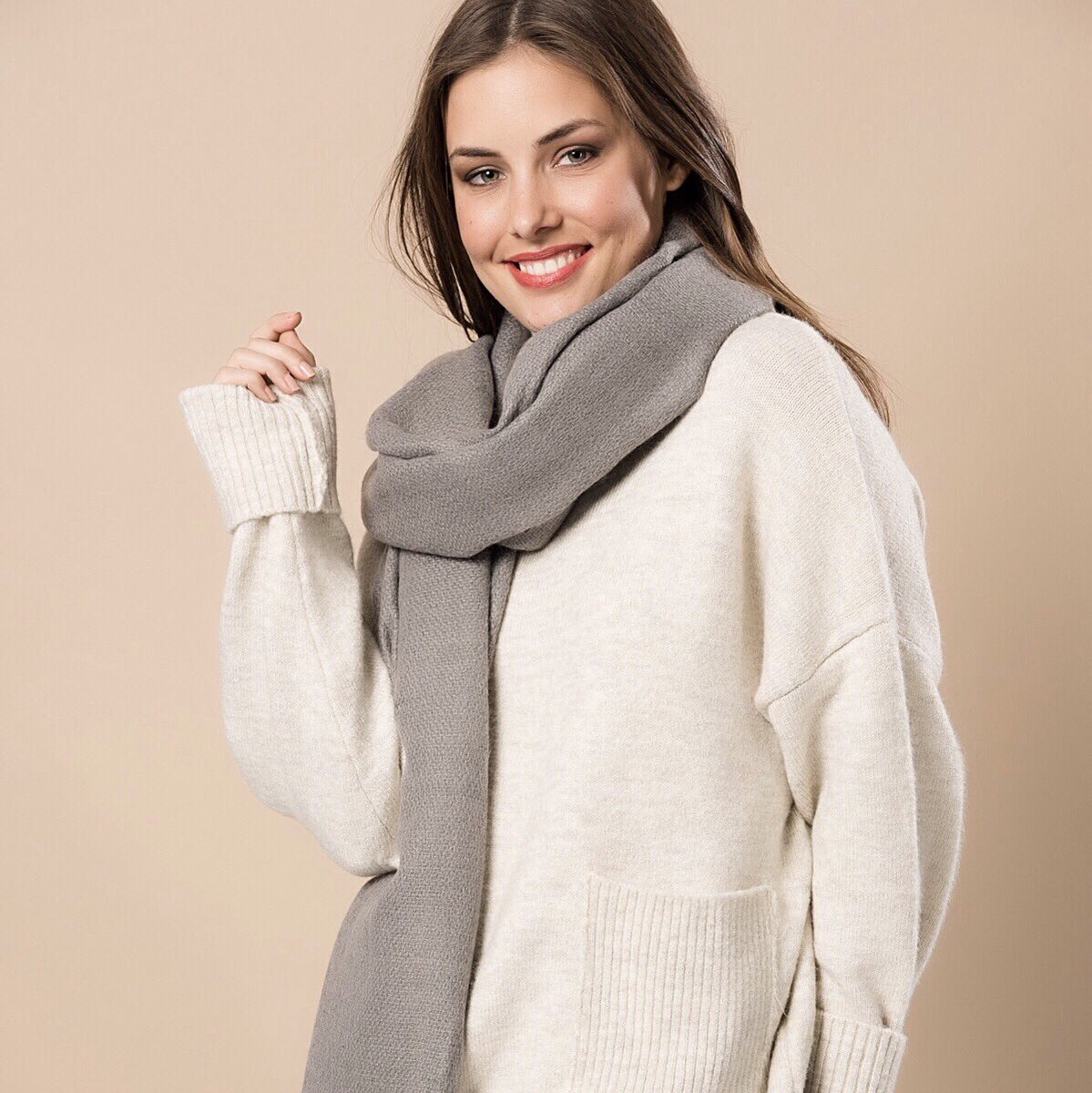 Lovin’ this fall outfit 🍂
Model Elyssa E
#geminimodels #style #fallfashion