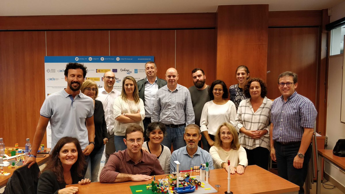 inova_labs's tweet photo. Onte comezamos no marco do #Codigo100, un proxecto de innovación no que están participando 16 profesionais do SERGAS para a definición dunha metodoloxía de validación de contidos para a plataforma tecnolóxica de xeración e difusión do coñecemento @Codigo_100 @ACIS_sergas https://t.co/akoWJo6fvo