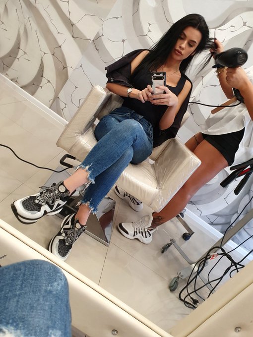 #FridayMotivation #WeTheBestModels  Wow, what a day! Strong &amp; flavored coffee🍫☕➕gym🤸&zwj;♀️➕hair💇&zwj;♀️salon<a href="/tag/fridaymotivation"class="tags">#FridayMotivation</a><a href="/tag/wethebestmodels"class="tags">#WeTheBestModels</a>